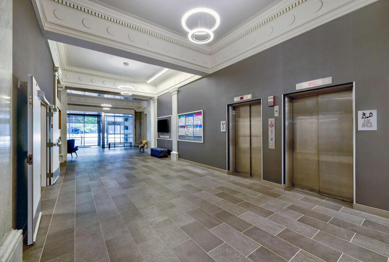 Home2 Suites By Hilton Minneapolis Downtown Bagian luar foto