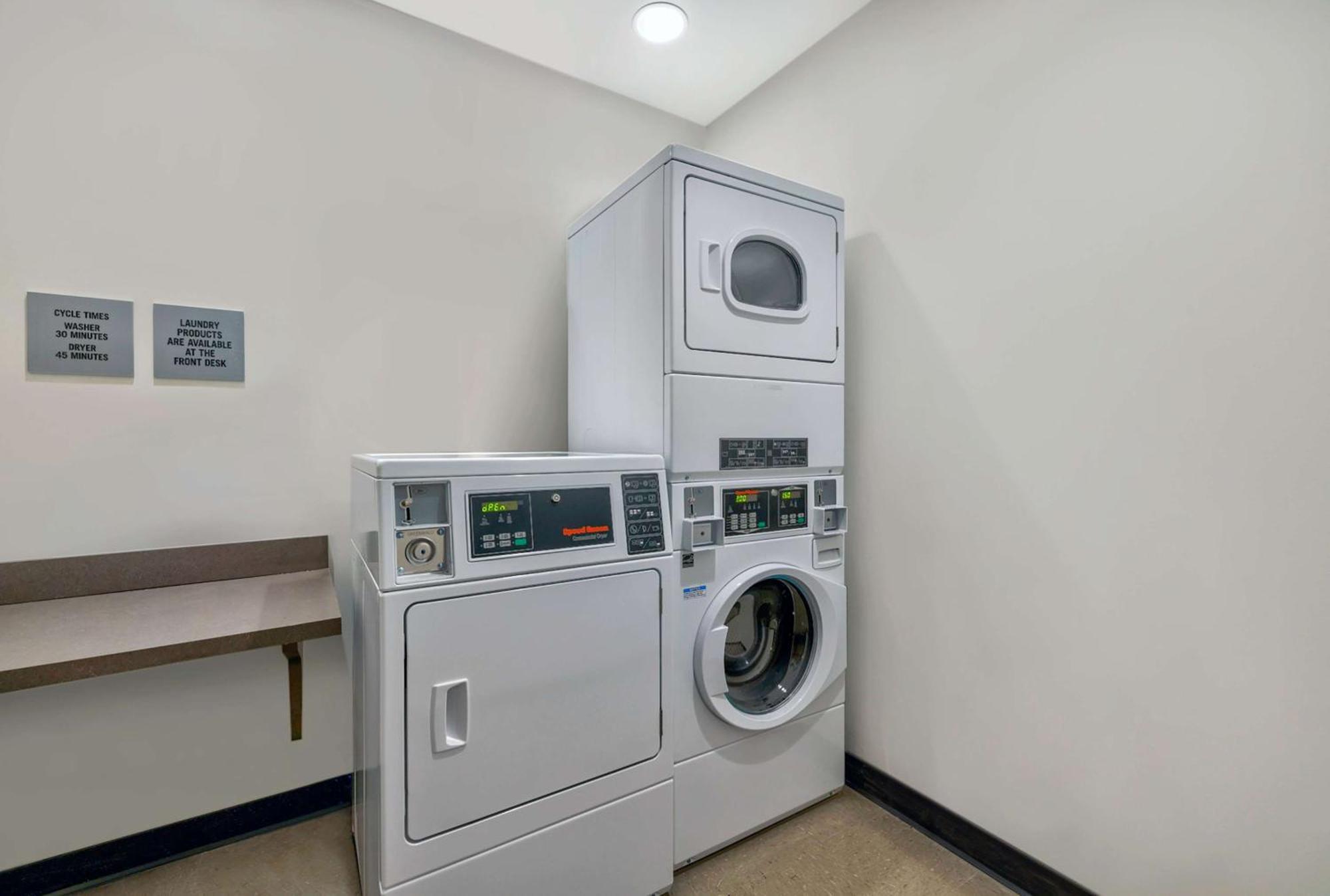 Home2 Suites By Hilton Minneapolis Downtown Bagian luar foto